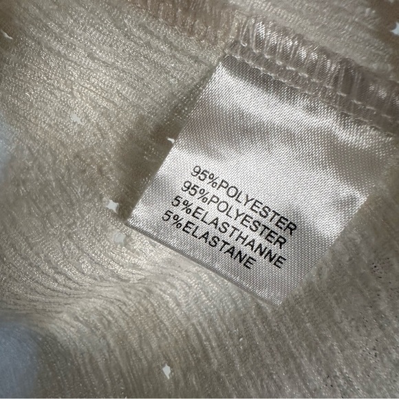 Cerise Blue | Cream Ling Sleeve Lace Top Size Medium - Picture 7 of 7